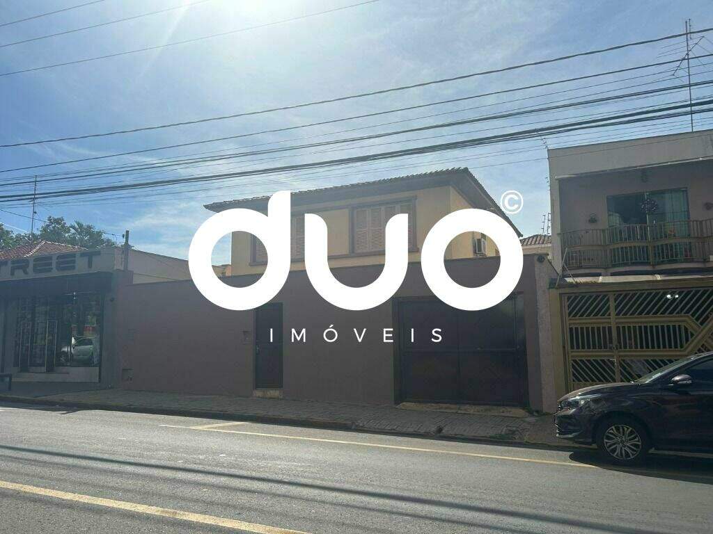 Casa à venda no Centro: 