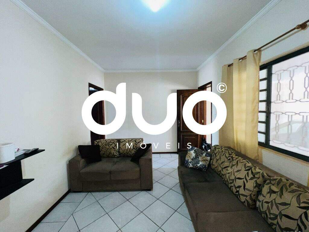 Casa à venda no Jardim Monumento: 