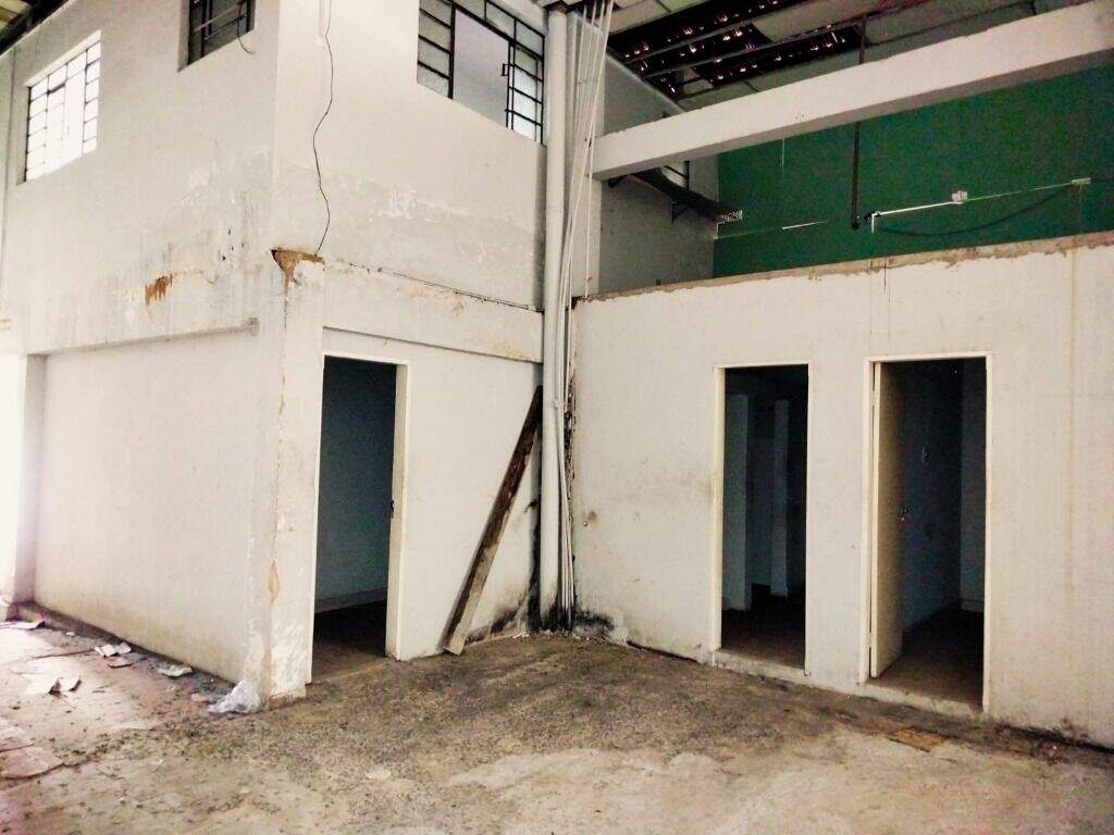 Barracão à venda no Alto: 