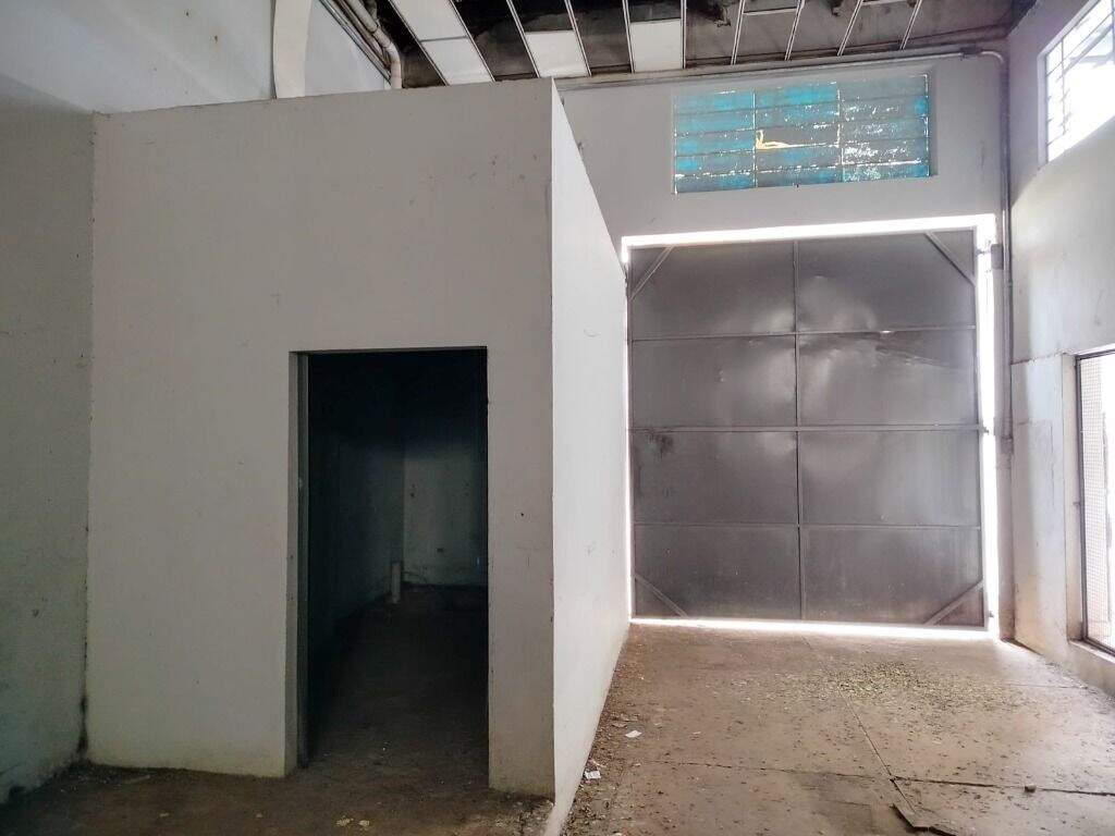 Barracão à venda no Alto: 