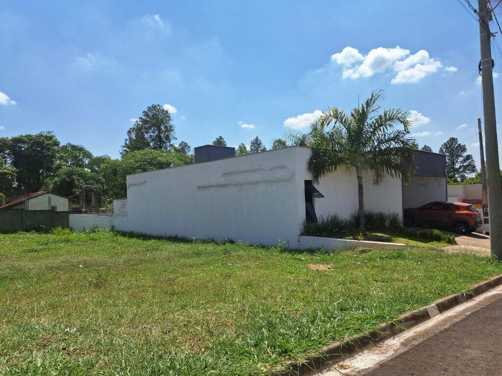 Terreno à venda no Horto ( Tupi ): 