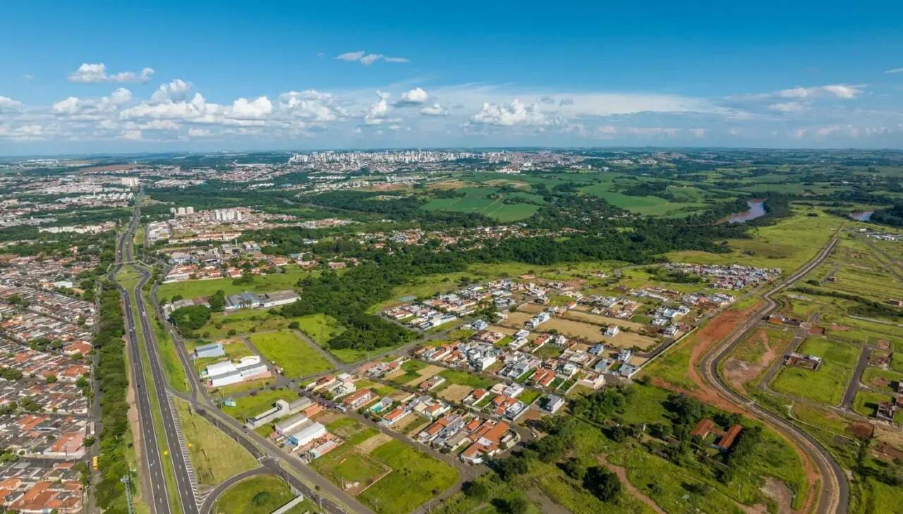 Terreno à venda no Santa Terezinha: 