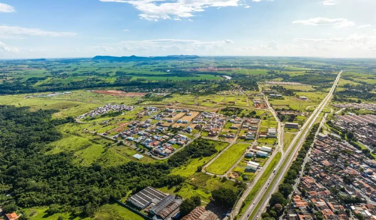 Terreno à venda no Santa Terezinha: 