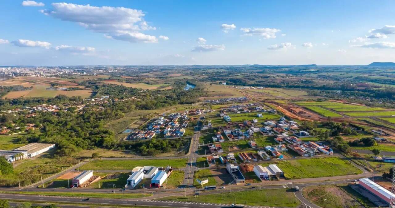 Terreno à venda no Santa Terezinha: 