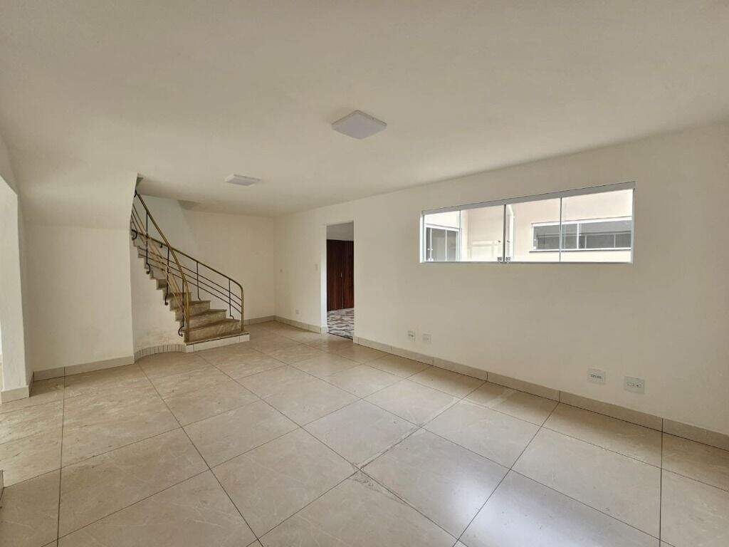 Casa para aluguel no Centro: 