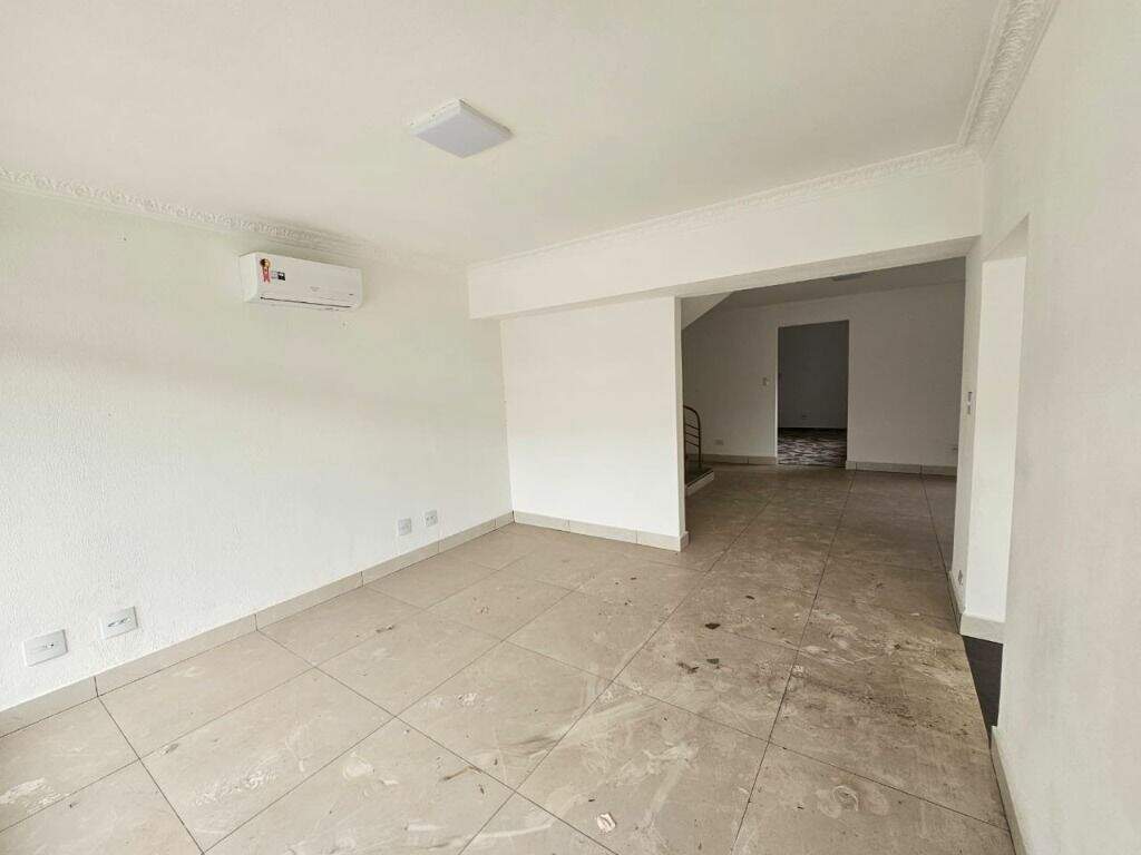 Casa para aluguel no Centro: 
