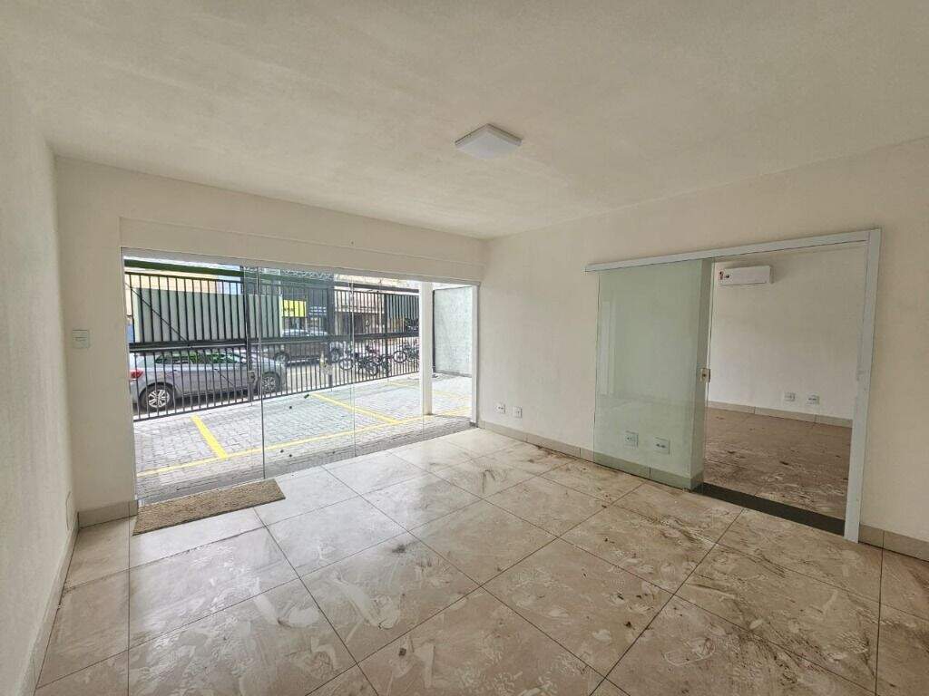Casa para aluguel no Centro: 