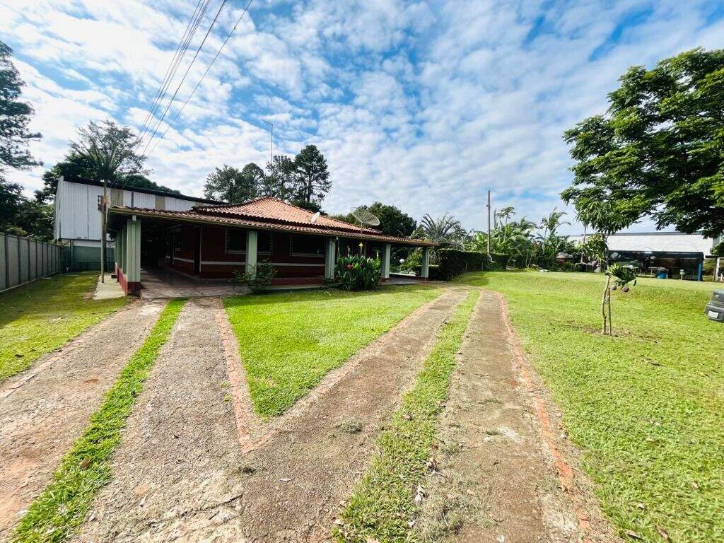 Chácara à venda no Dois Córregos: 