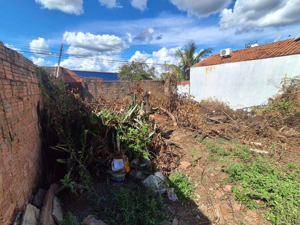 Terreno à venda no Jardim São Luiz: 