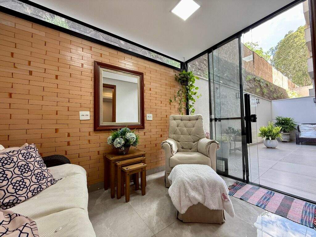 Apartamento à venda no Parque Santa Cecília: 