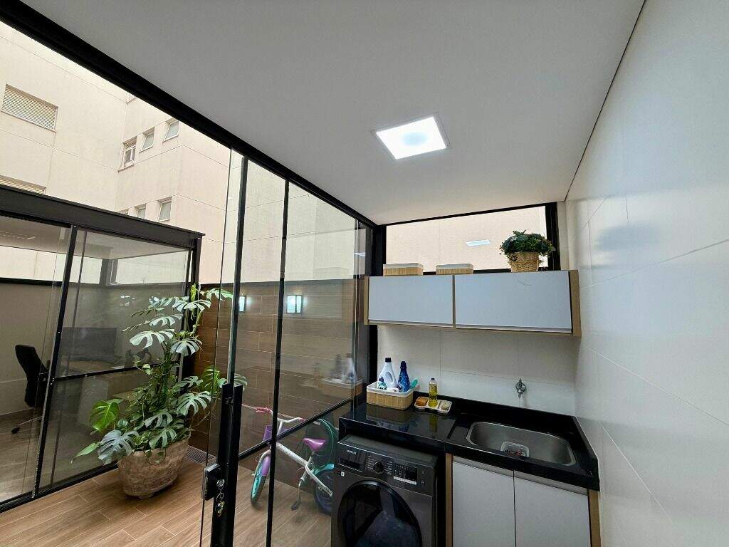 Apartamento à venda no Parque Santa Cecília: 