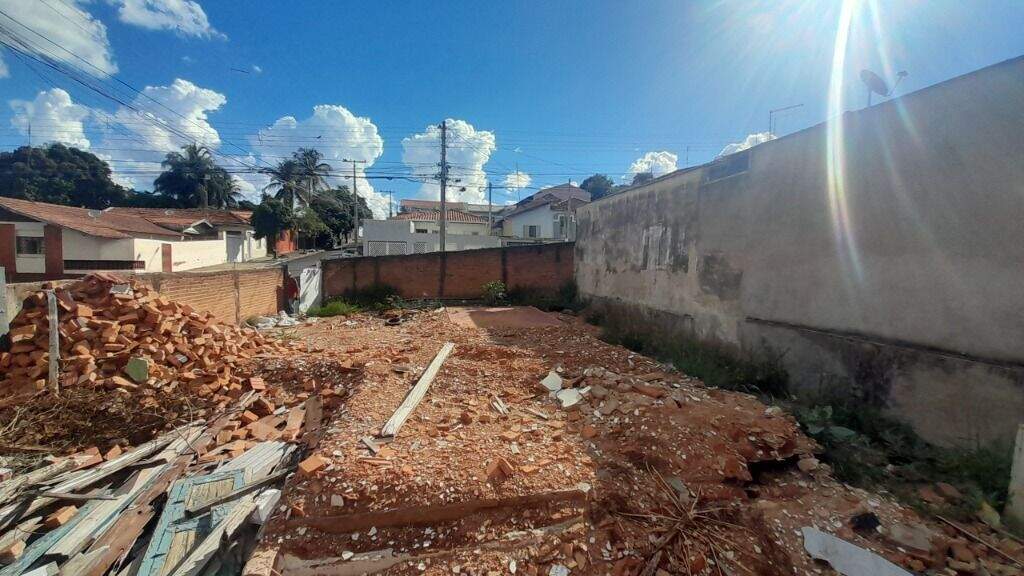 Terreno à venda no Paulista: 
