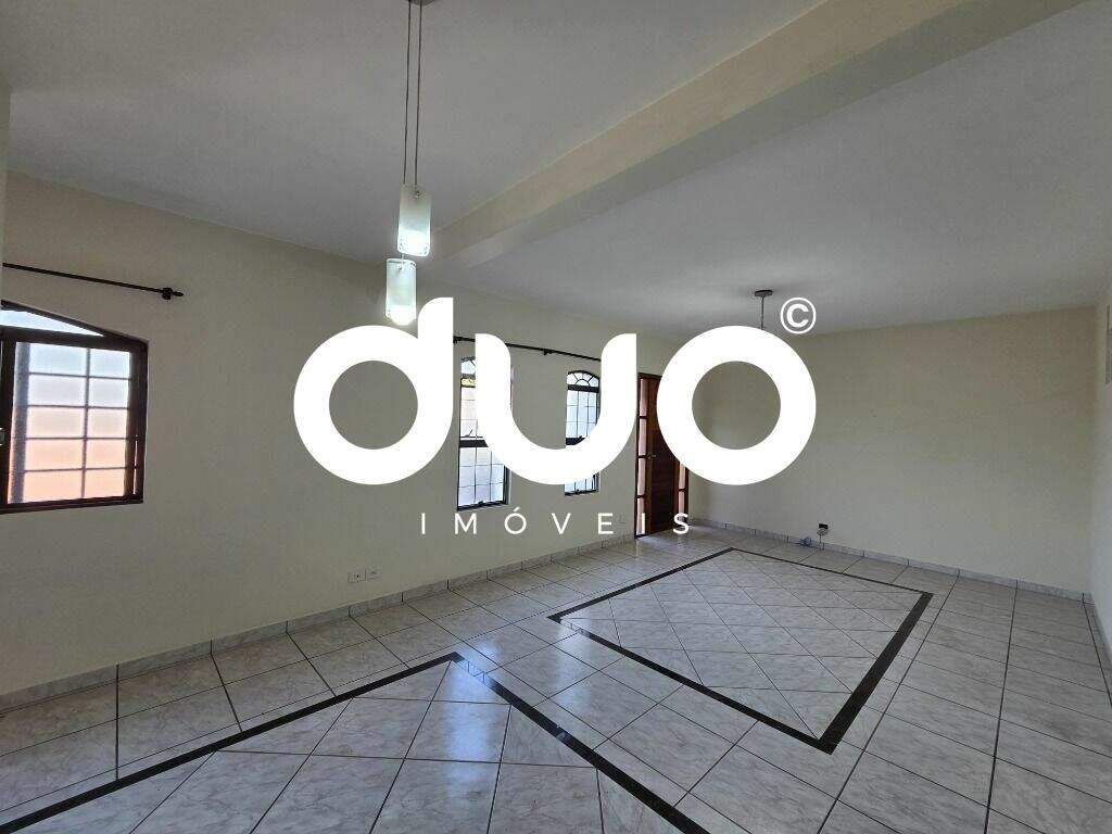 Casa à venda no Jaraguá: 
