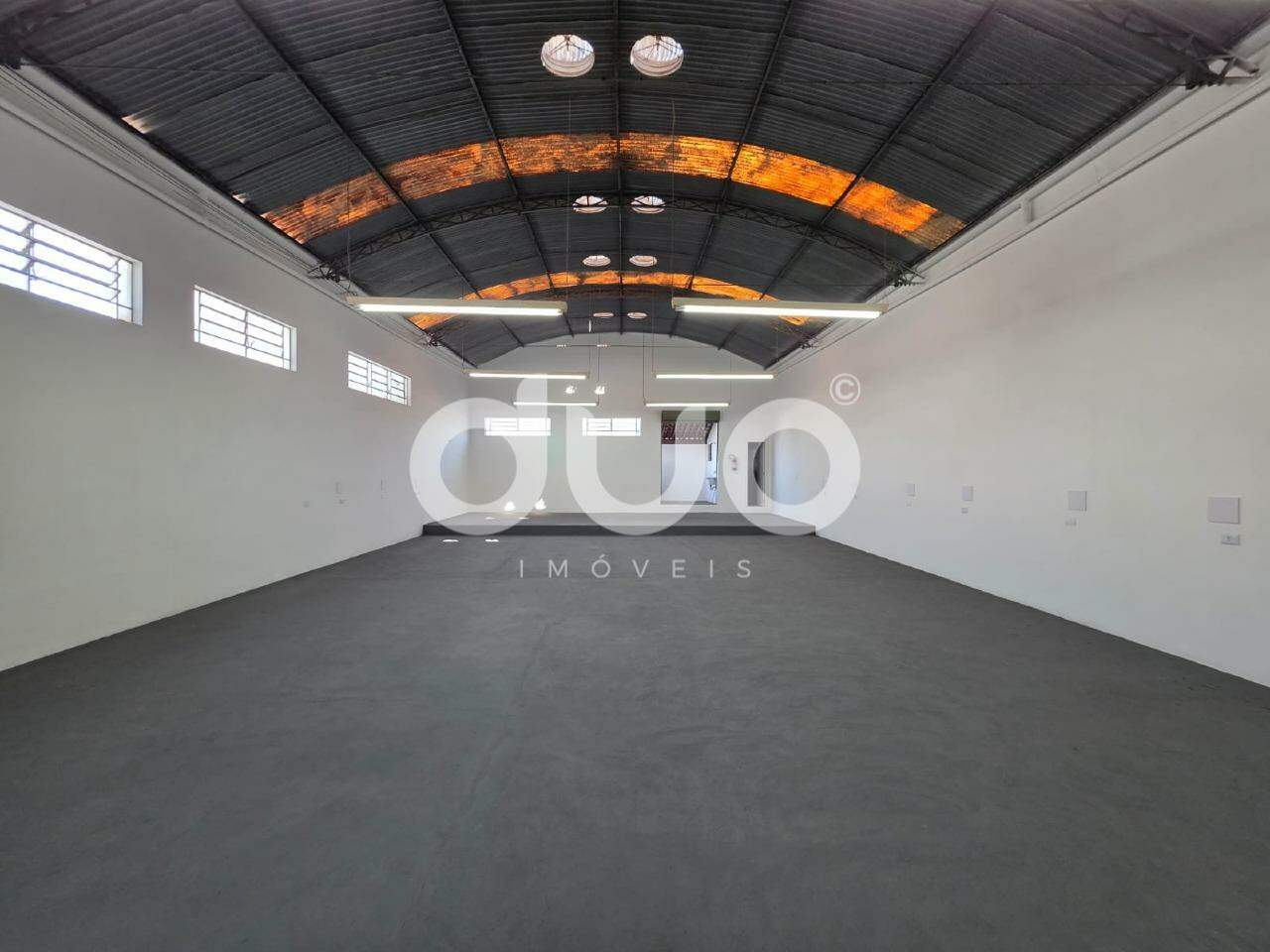 Loja-Salão, 377 m² - Foto 1