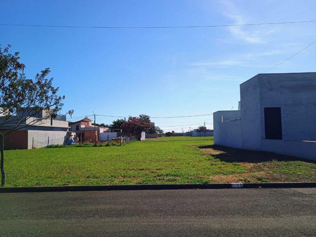 Terreno à venda no Água Branca: 