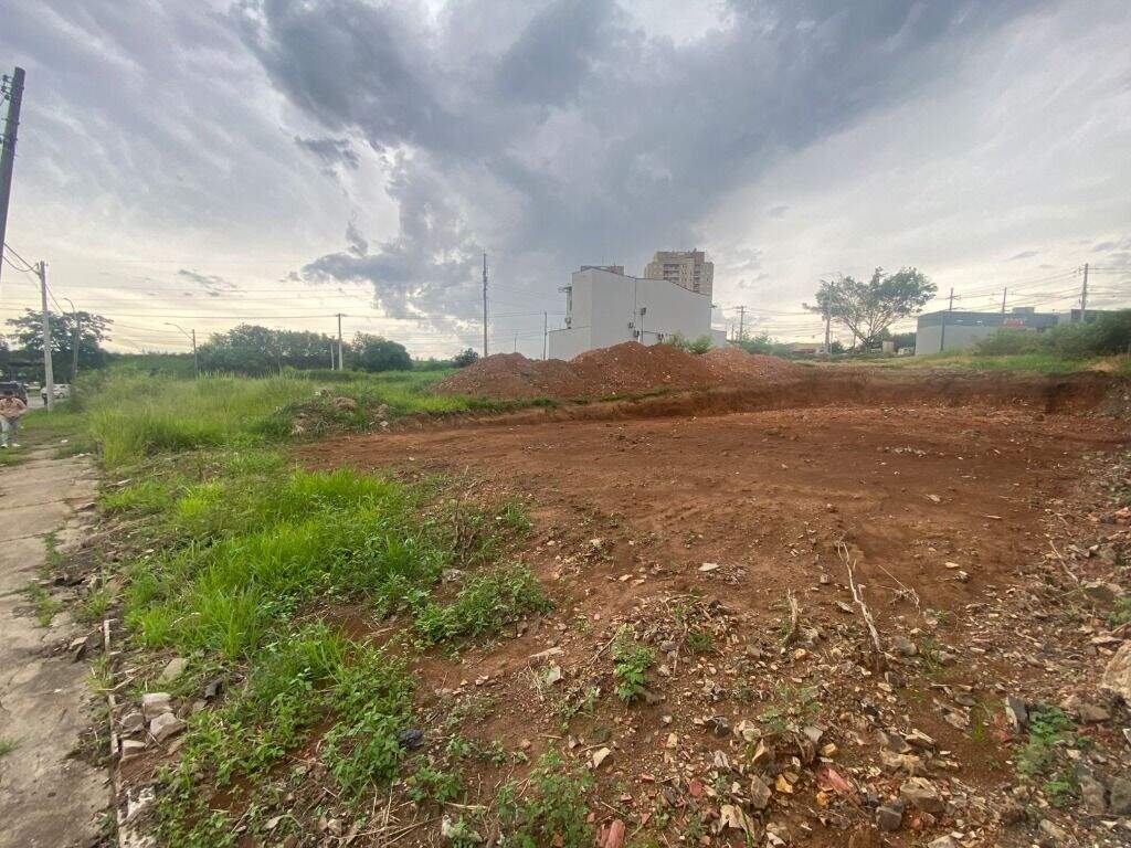 Terreno à venda no São Vicente: 