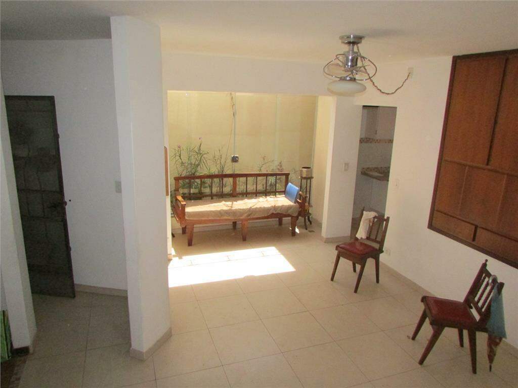 Casa à venda no Centro: 