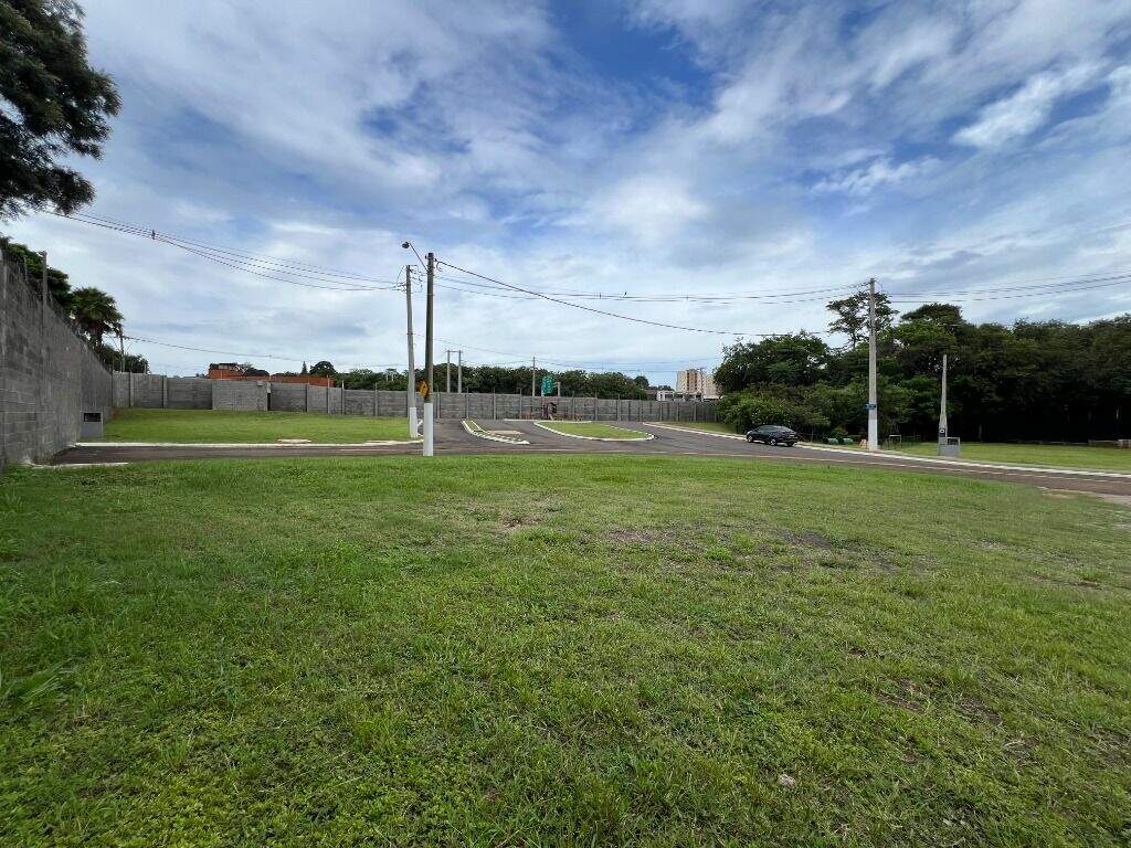 Terreno à venda no Unileste: 