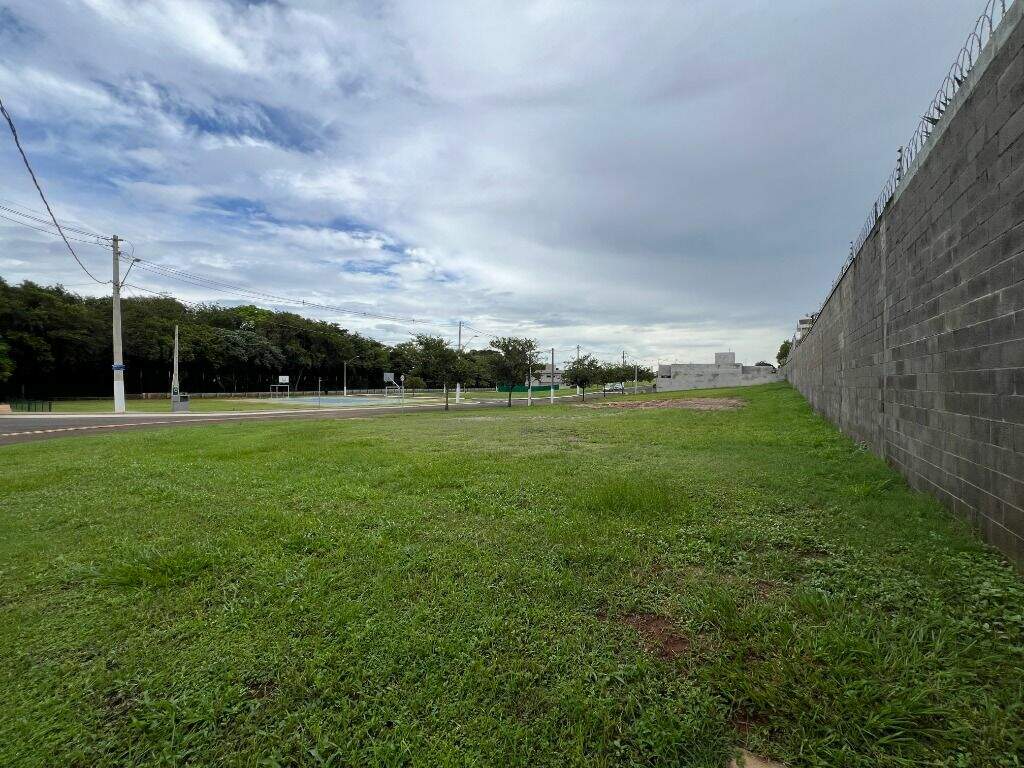 Terreno à venda no Unileste: 