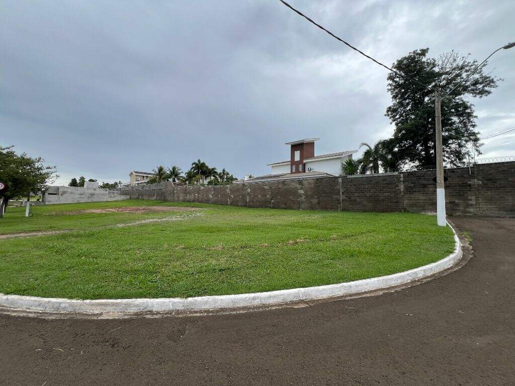Terreno à venda no Unileste: 