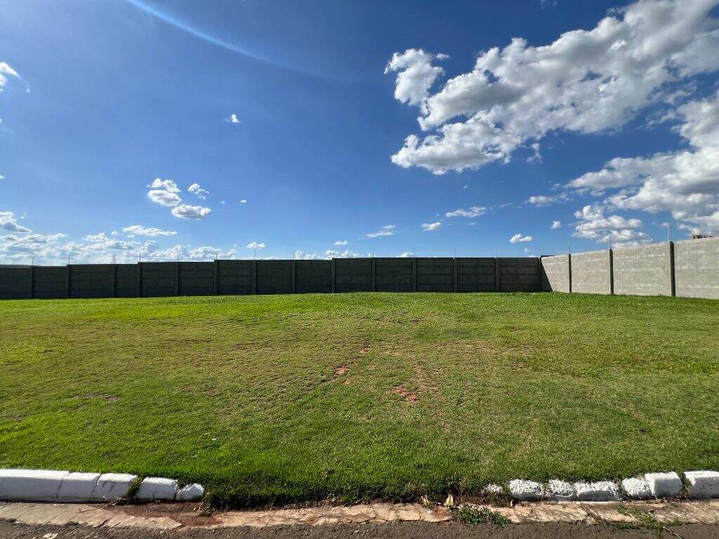 Terreno à venda no Unileste: 