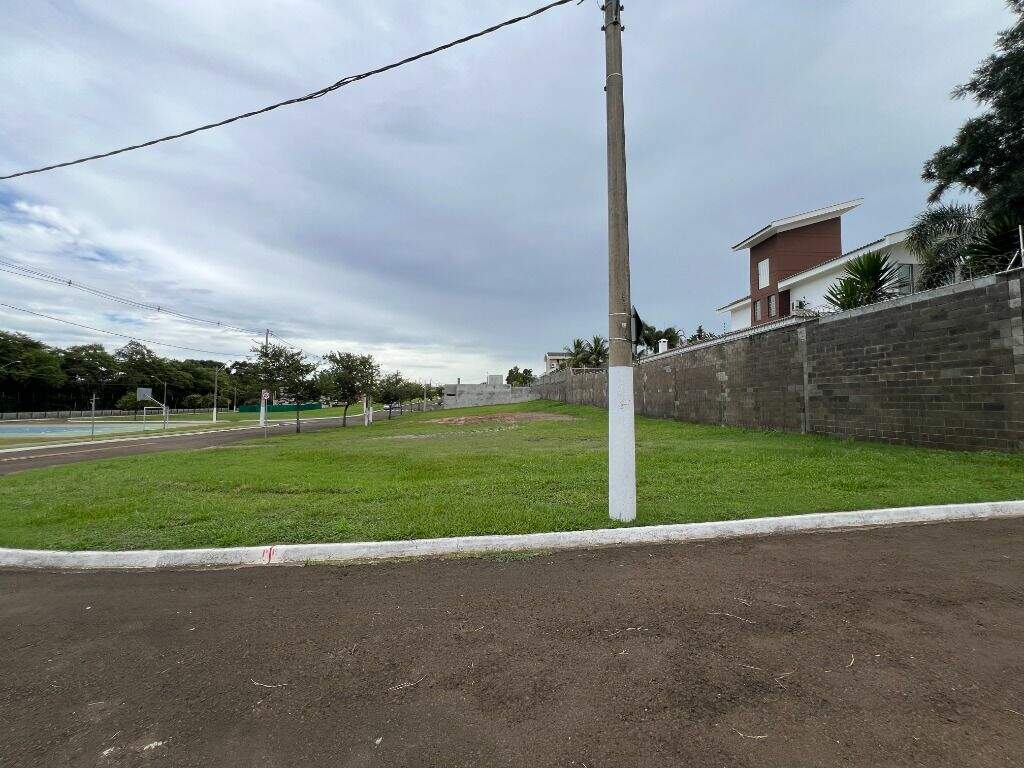 Terreno à venda no Unileste: 