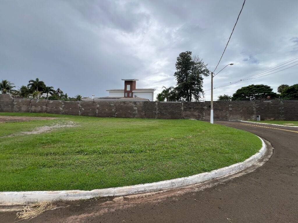 Terreno à venda no Unileste: 