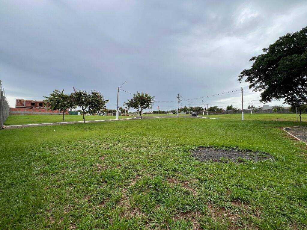 Terreno à venda no Unileste: 
