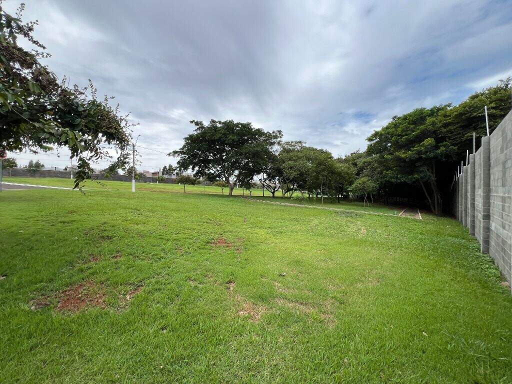 Terreno à venda no Unileste: 