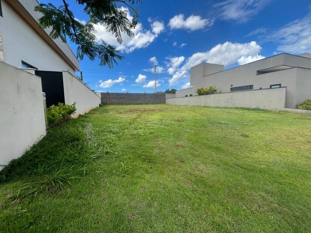 Terreno à venda no Santa Rosa: 