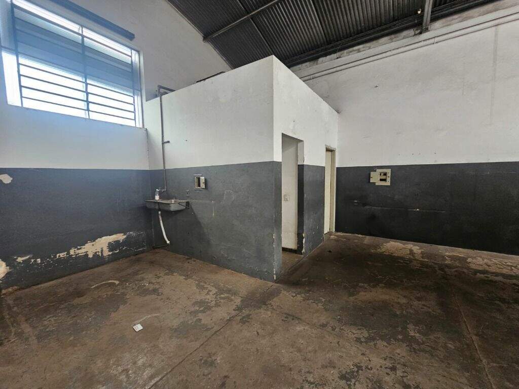 Barracão para aluguel no Jardim Caxambu: 