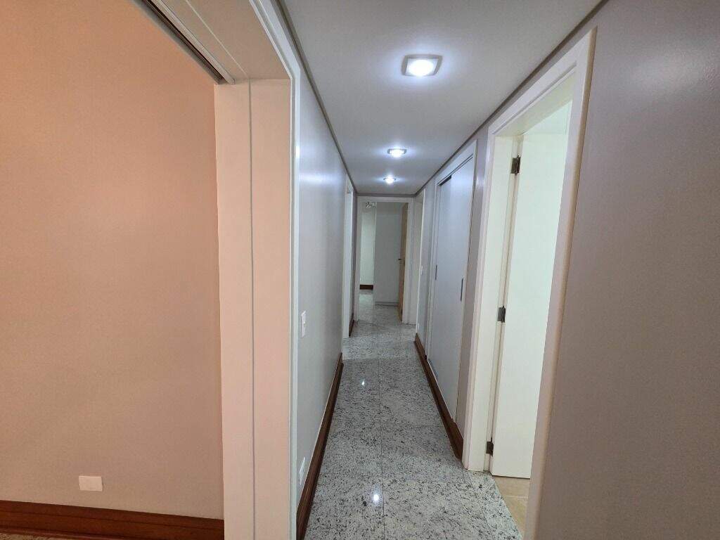 Apartamento à venda no Alto: 