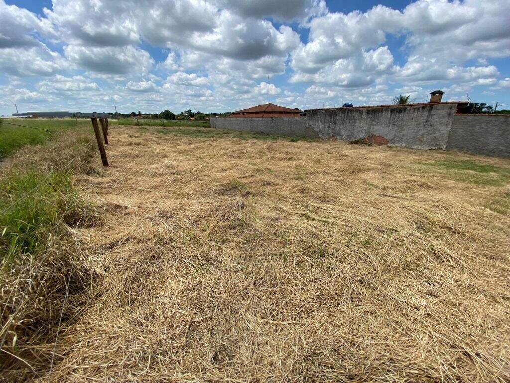 Terreno à venda no Dois Córregos: 