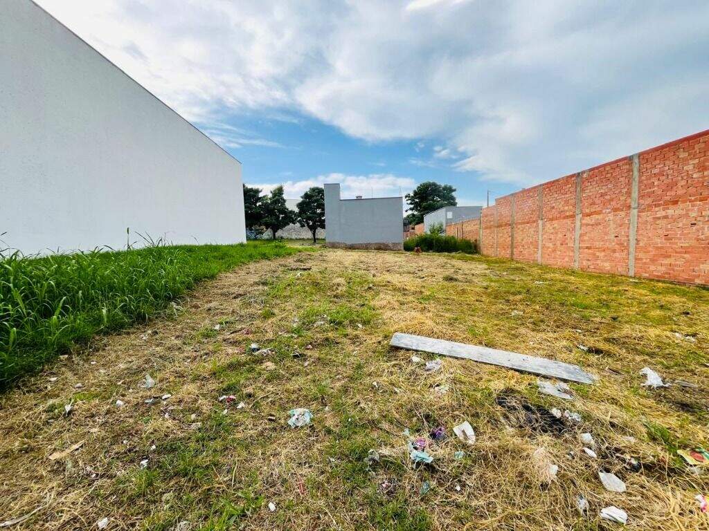 Terreno à venda no Jardim Esplanada: 