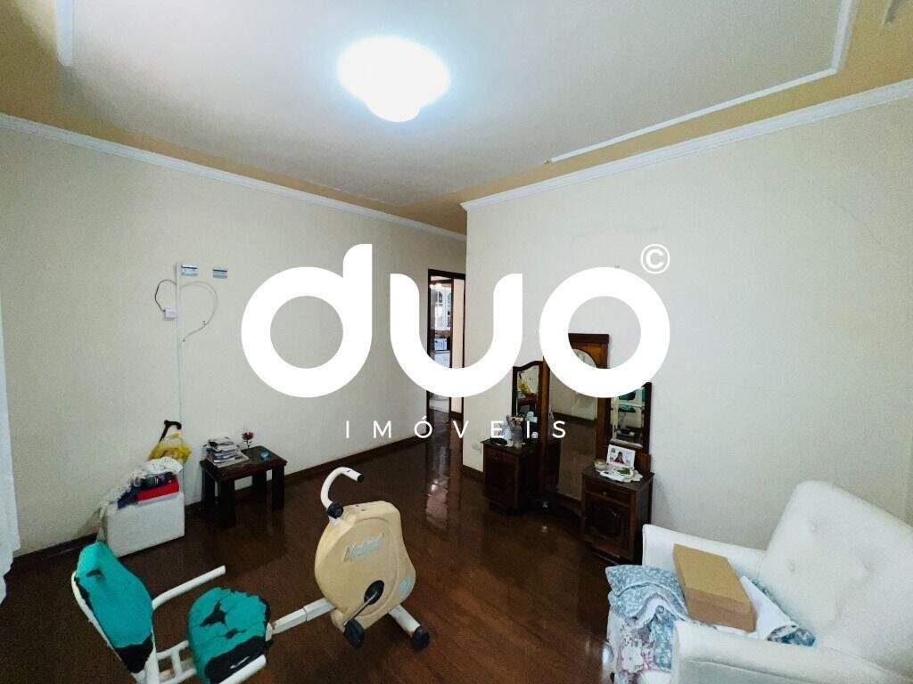 Casa à venda no Paulicéia: 