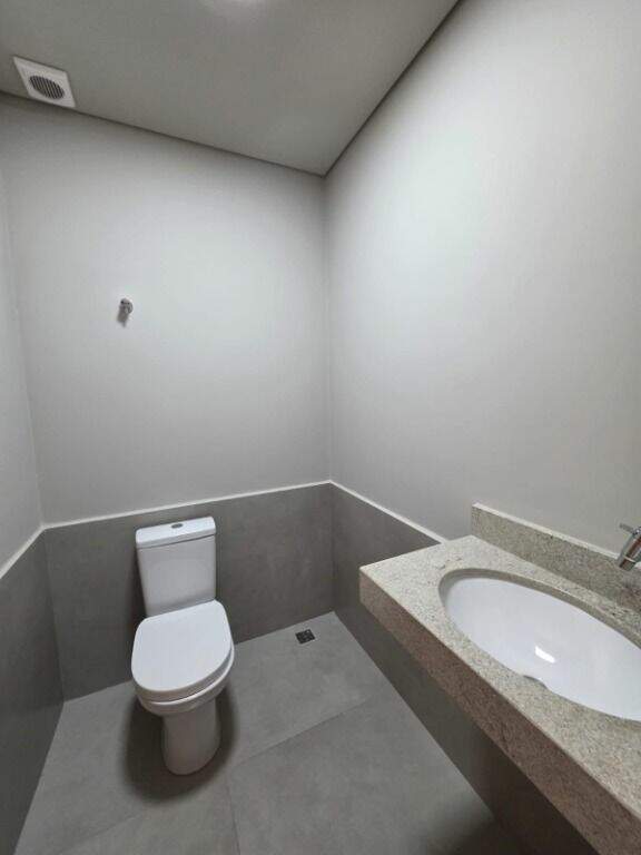 Salão para aluguel no Vila Rezende: 