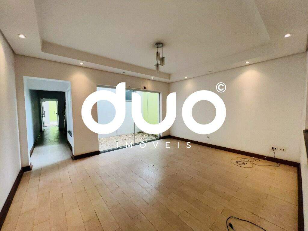 Casa à venda no Castelinho: 