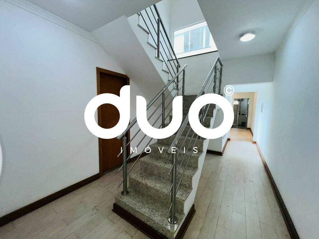 Casa à venda no Castelinho: 