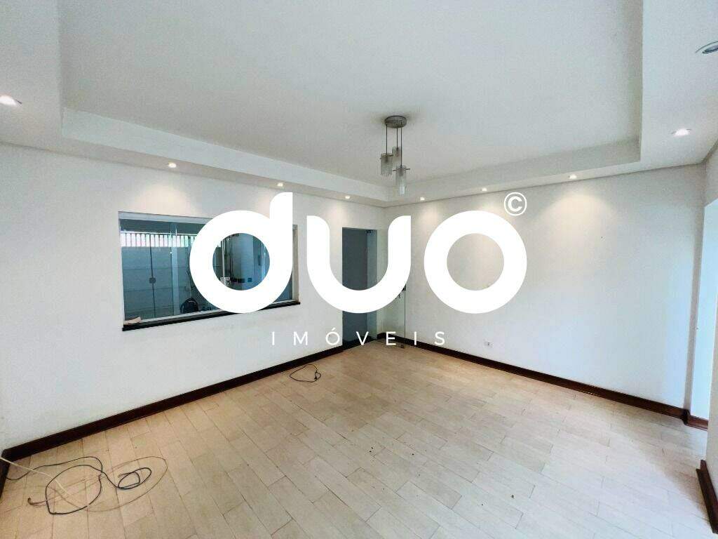 Casa à venda no Castelinho: 