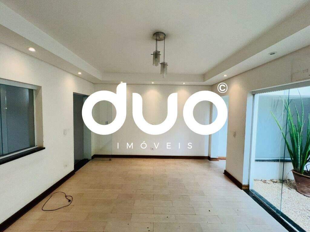 Casa à venda no Castelinho: 