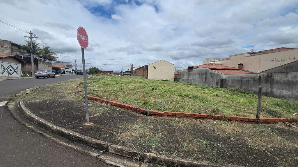 Terreno à venda no Parque Conceição II: 