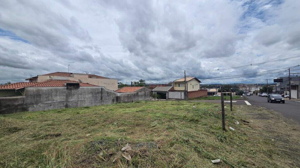 Terreno à venda no Parque Conceição II: 