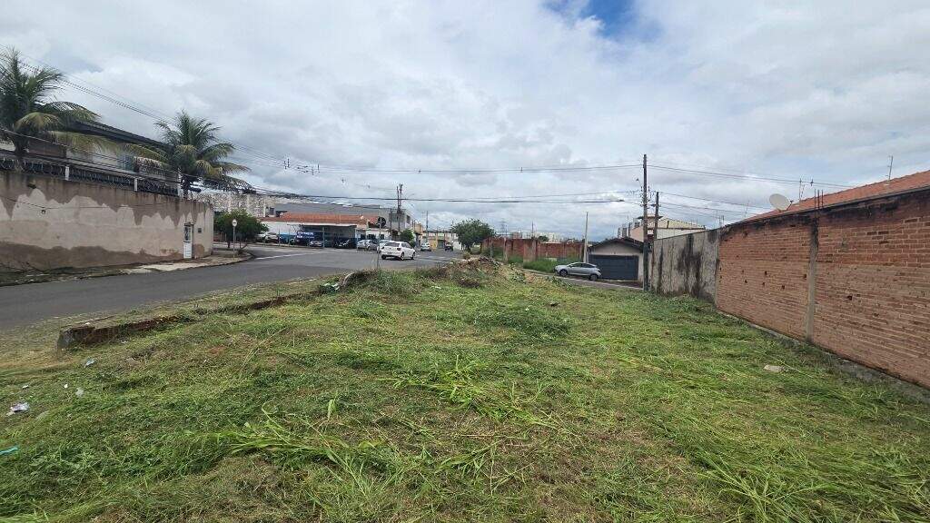Terreno à venda no Parque Conceição II: 