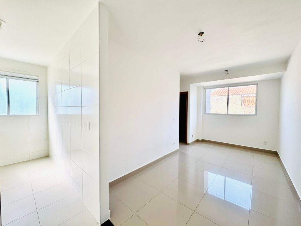 Apartamento à venda no Gleba Califórnia: 