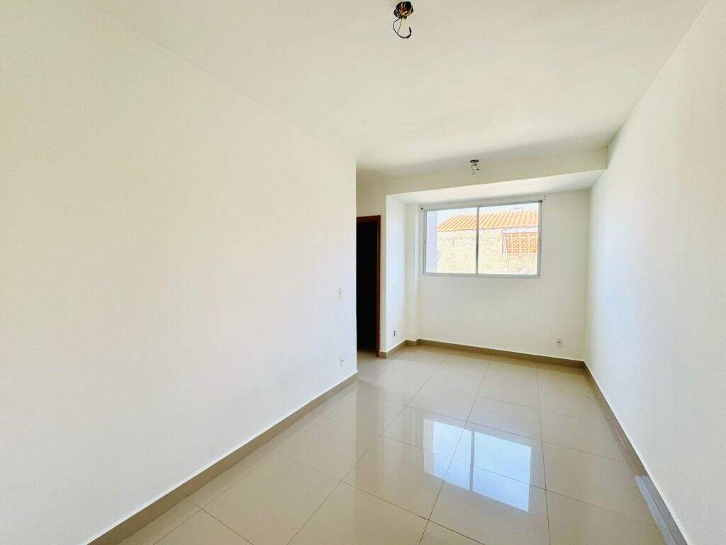 Apartamento à venda no Gleba Califórnia: 