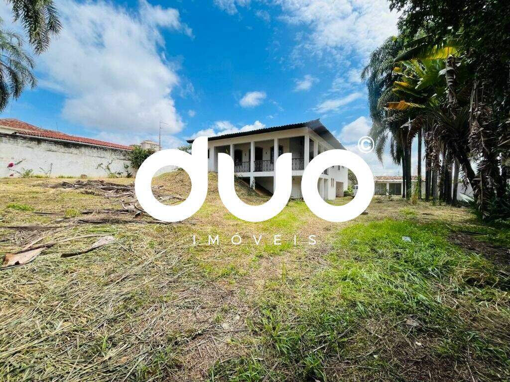 Casa à venda no Centro: 