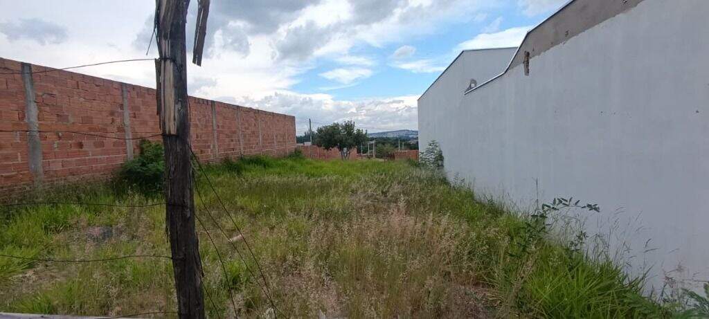 Terreno à venda no Jardim São Francisco: 