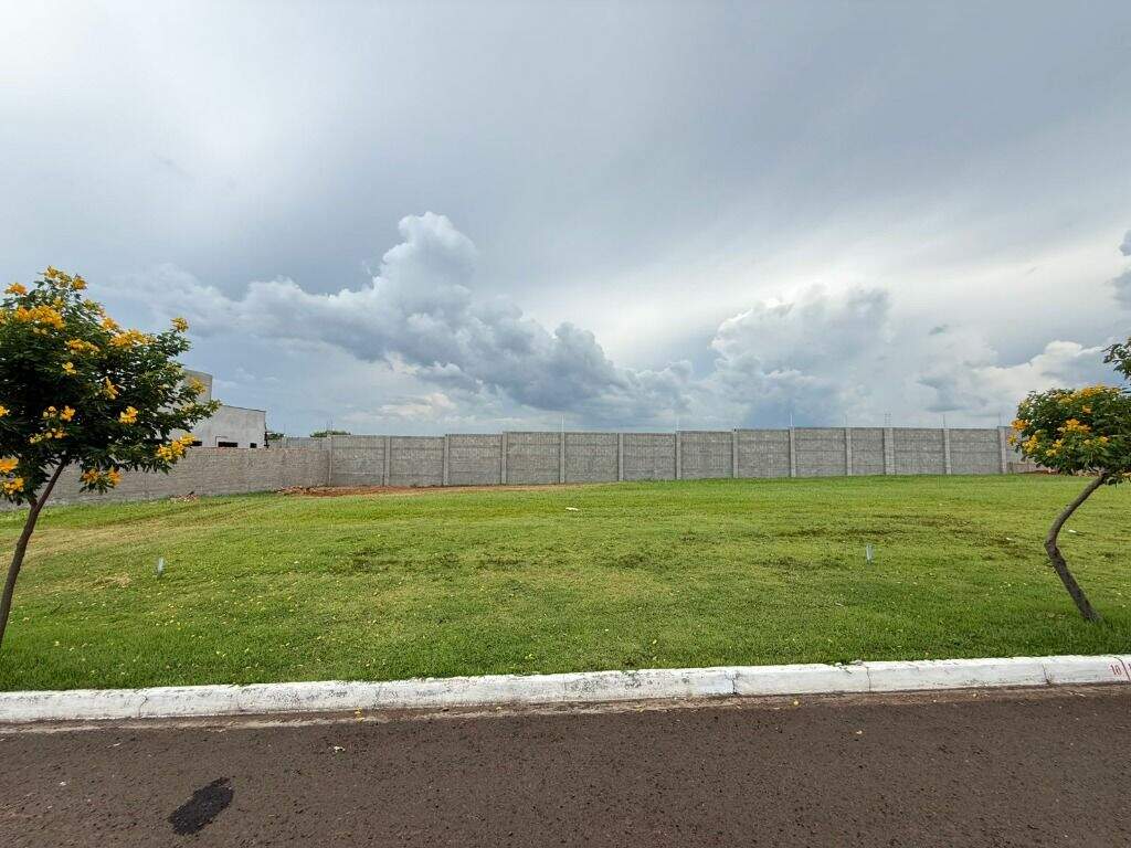 Terreno à venda no Unileste: 
