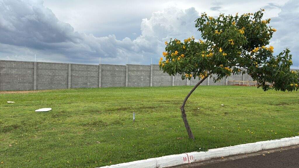 Terreno à venda no Unileste: 