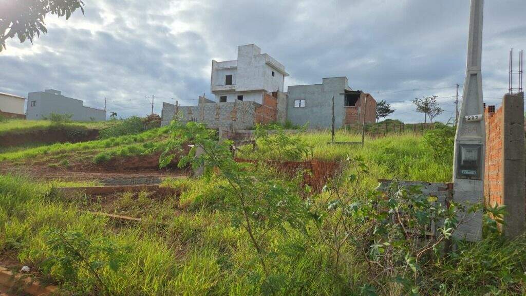 Terreno à venda no Garças: 